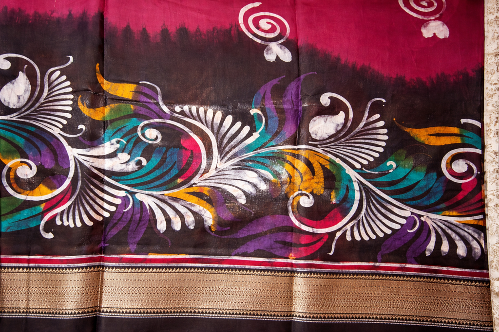 Art Maheshwari Silk Saree with Hand Batik Work -Magenta/maroon