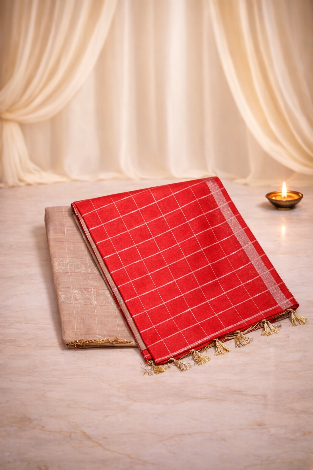 Checked Semi Tussar Silk - Contrast pallu - Red Saree